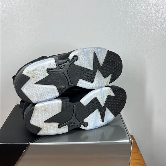 Authentic Jordan MVP Black Sneakers with box - Picture 6 of 8